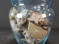 Glazen vaas met mineralen/stenen - afbeelding 2 van  5