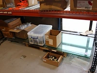 Glazenwand onderdelen w.o. 15 glazen panelen / deuren 96 x 251 cm en boven- en onder-bevestigingsrail. - afbeelding 1 van  2