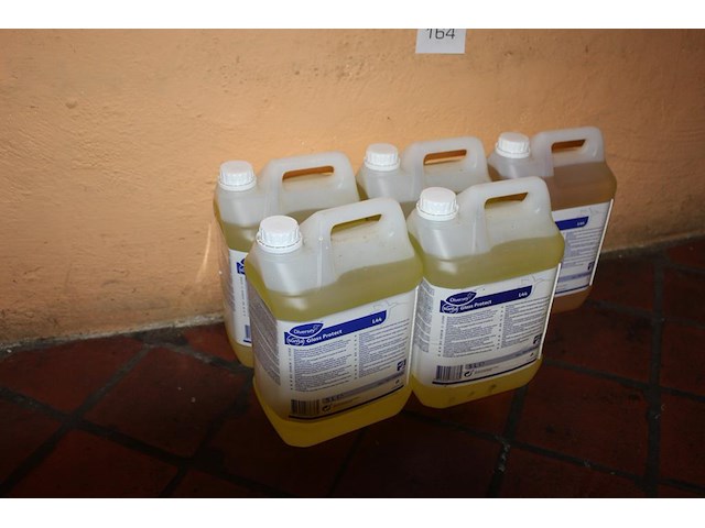 Glazenwasmiddel diversy glass protect 5 x 5 liter. - afbeelding 2 van  2