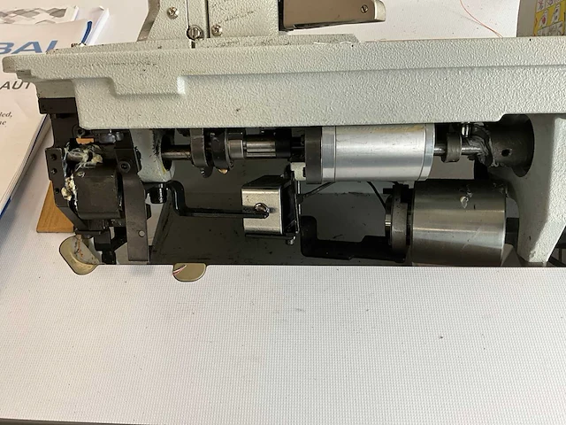 Global lp 1271-725 aut naaimachine v.v.powermax asd58-75 servo control system - afbeelding 5 van  10