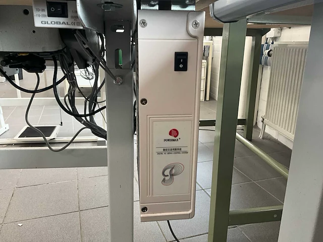 Global lp 1271-725 aut naaimachine v.v.powermax asd58-75 servo control system - afbeelding 9 van  10