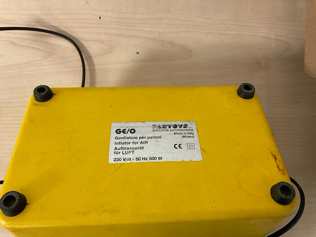 Globatex ballonblaasmachine - afbeelding 2 van  2