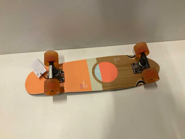 Globe skateboard - afbeelding 3 van  4