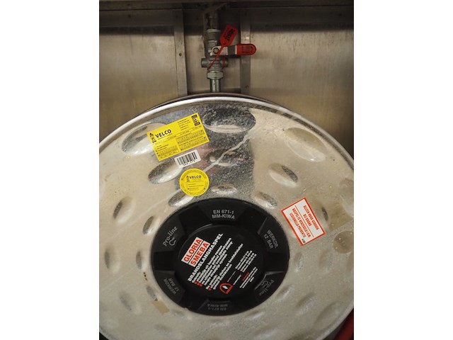 Gloria smeba - afbeelding 4 van  4