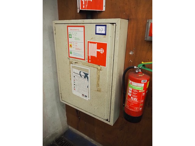 Gloria smeba - afbeelding 1 van  4