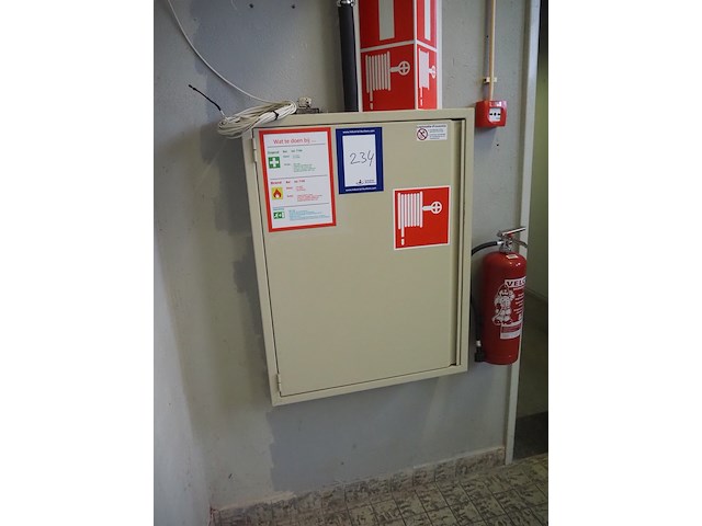 Gloria smeba - afbeelding 2 van  4