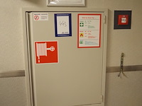 Gloria smeba - afbeelding 1 van  3