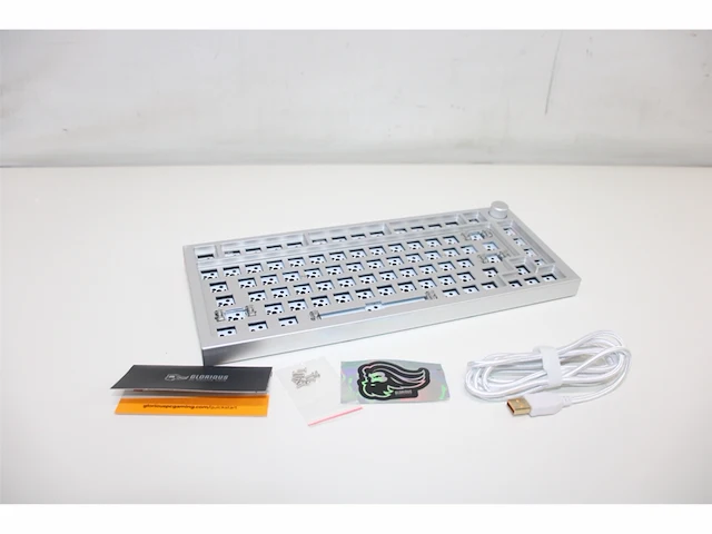 Glorious gaming gmmk pro 75% barebones (frame only) modulair mechanisch gaming toetsenbord,rgb, volledig aanpasbaar qwerty wit - afbeelding 5 van  6