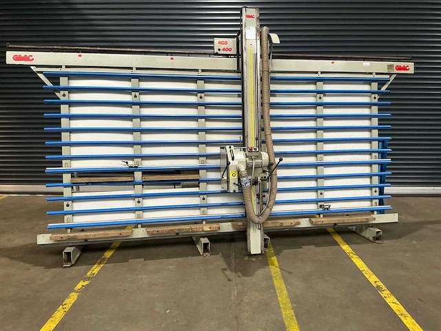 Gmc - 1996 - kgs 400e - verticale platenzaag - afbeelding 1 van  8