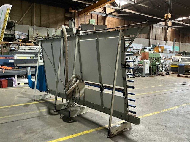 Gmc - 1996 - kgs 400e - verticale platenzaag - afbeelding 3 van  8