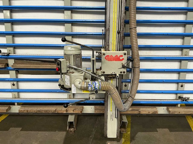 Gmc - 1996 - kgs 400e - verticale platenzaag - afbeelding 6 van  8