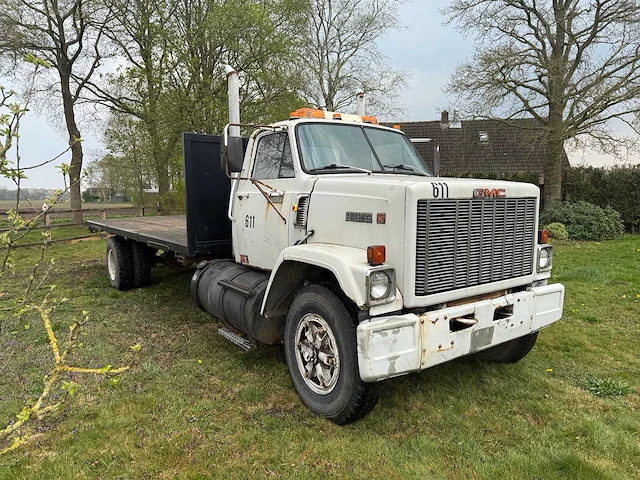 Gmc - brigadier - oldtimer - afbeelding 4 van  6