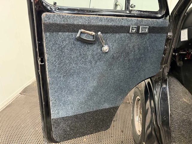 G.m.c. - vandura 2500 - v8 - lpg - camper - 1988 - afbeelding 19 van  35