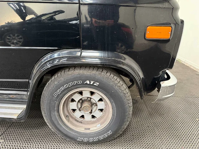 G.m.c. - vandura 2500 - v8 - lpg - camper - 1988 - afbeelding 29 van  35