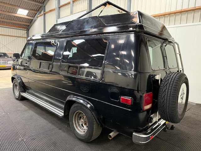 G.m.c. - vandura 2500 - v8 - lpg - camper - 1988 - afbeelding 31 van  35