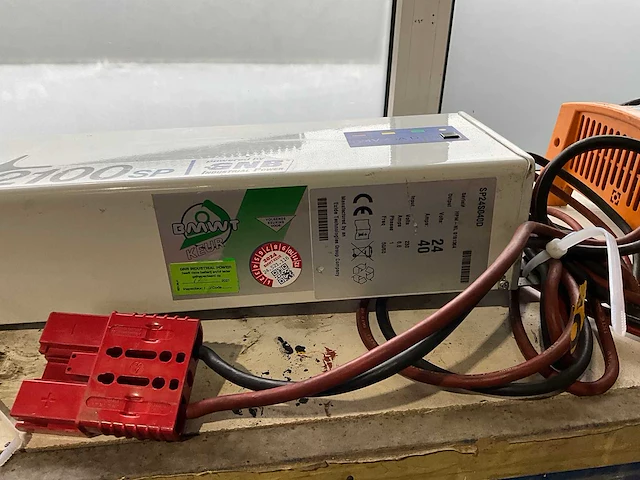 Gnb - 2100 sp - acculaders - afbeelding 2 van  2