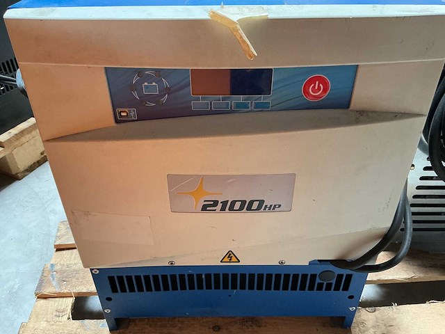 Gnb - 24v 100a - acculaders - afbeelding 1 van  2