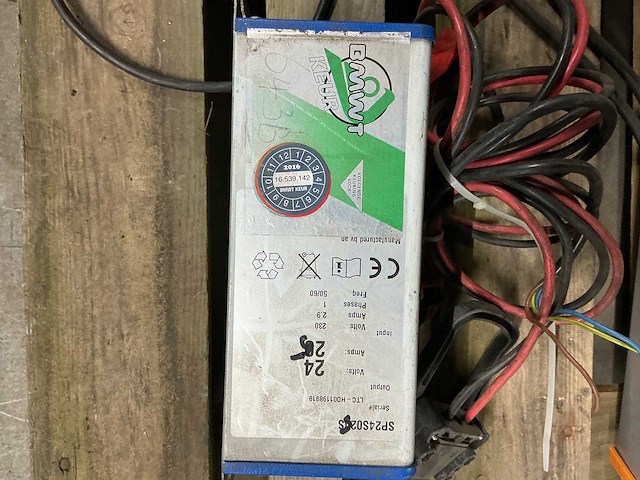 Gnb - 24v 25a - acculaders - afbeelding 2 van  2