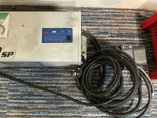 Gnb - 24v 35a - acculaders - afbeelding 2 van  3