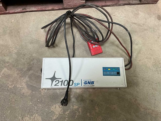 Gnb - 24v 35a - acculaders - afbeelding 1 van  2