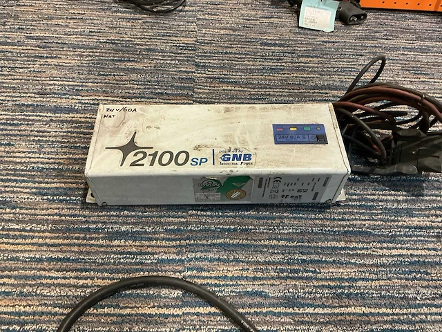 Gnb - 24v 60a - acculaders - afbeelding 1 van  3