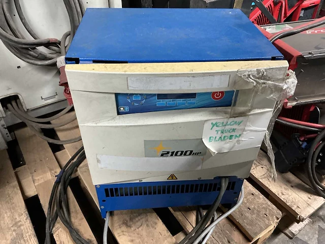 Gnb - 24v 60a - acculaders - afbeelding 1 van  2