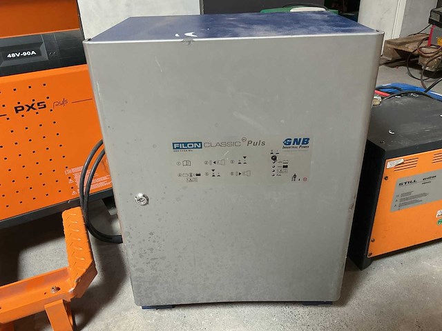 Gnb - 48v 110a - acculaders - afbeelding 1 van  2