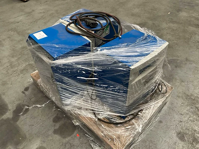 Gnb 2100hp 24v80a acculader (3x) - afbeelding 1 van  10