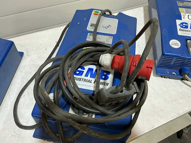Gnb tp36s040s acculader - afbeelding 1 van  4