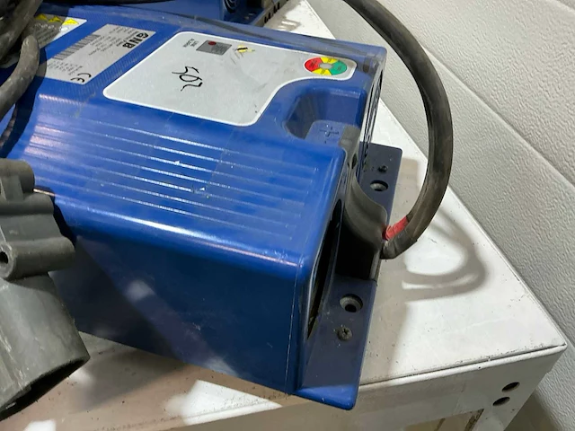 Gnb tp36s040s acculader - afbeelding 5 van  5