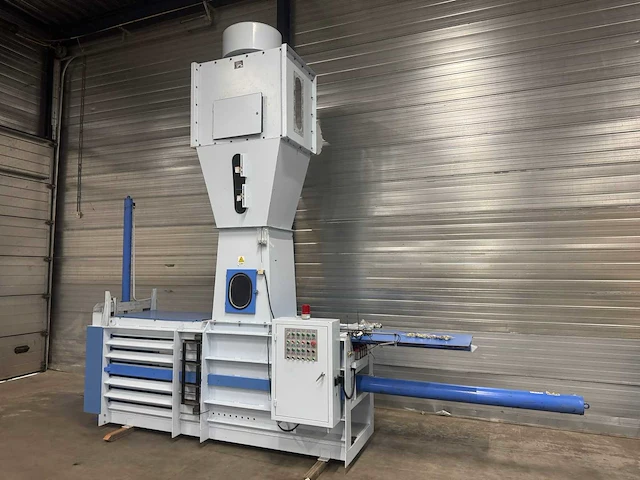Goami rongda - 2021 - gm150 - hydraulische balenpers - afbeelding 13 van  18
