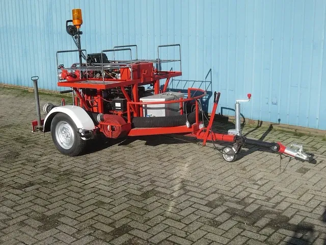 Godiva - motorspuitaanhanger - afbeelding 2 van  8