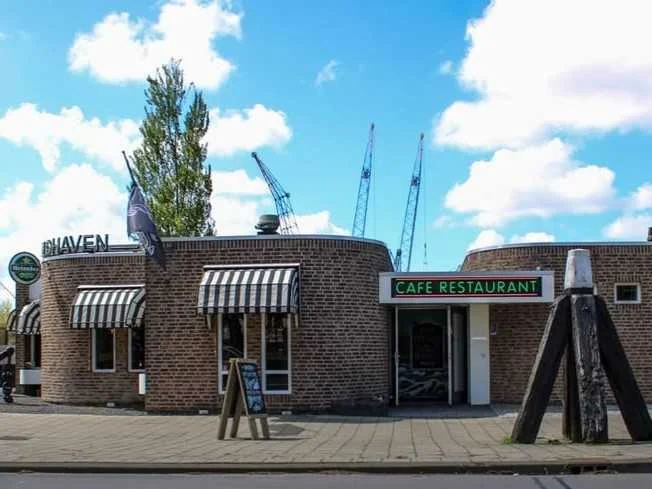 Goederen afkomstig uit faillissement café/restaurant "dokzuid"
