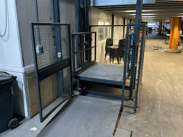 Goederenlift - afbeelding 1 van  23
