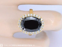 Gold entourage ring with large diamonds and a black diamond - afbeelding 2 van  8