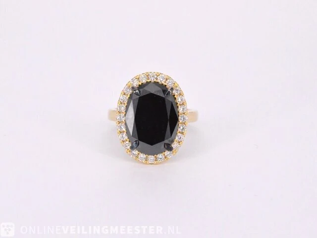 Gold entourage ring with large diamonds and a black diamond - afbeelding 5 van  8