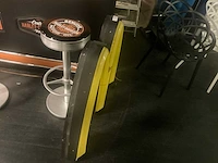 Golden arch mcdonald‘s lichtreclame - afbeelding 5 van  5