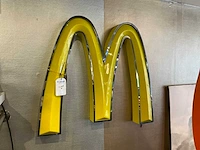Golden arche mcdonalds reclame - afbeelding 1 van  5