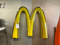 Golden arche mcdonalds reclame - afbeelding 2 van  5