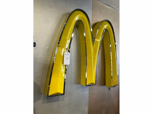 Golden arche mcdonalds reclame - afbeelding 5 van  5