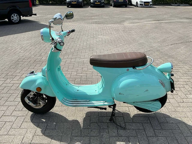 Golden lion l1e-b electrische scooter - afbeelding 16 van  17