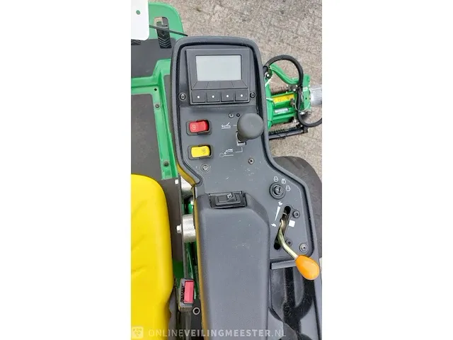 Golfbaanmaaier john deere, 8000a, bouwjaar 2015 - afbeelding 31 van  37