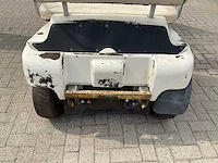 Golfkar made in japan met yanmar motor - afbeelding 10 van  18