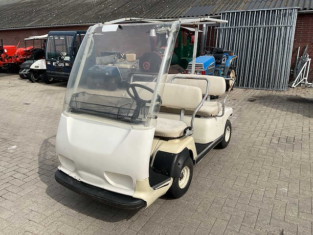 Golfkar made in japan met yanmar motor - afbeelding 1 van  18