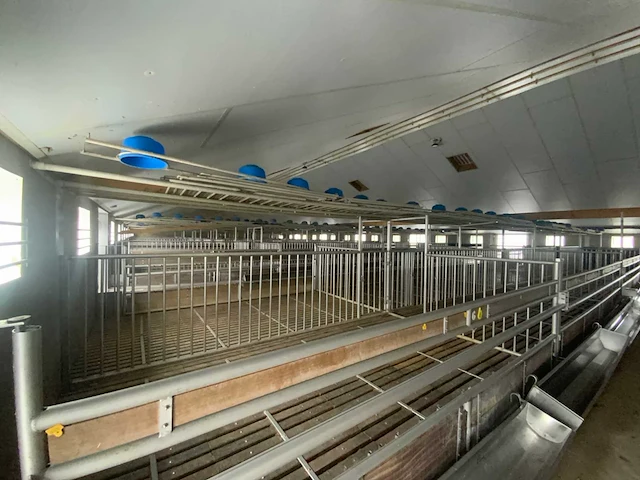 Golfplaat dak geïsoleerd met 940 mono zonnepanelen 310wp en 6x huawei omvormer - afbeelding 3 van  34