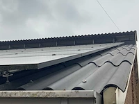 Golfplaat dak geïsoleerd met 940 mono zonnepanelen 310wp en 6x huawei omvormer - afbeelding 14 van  34