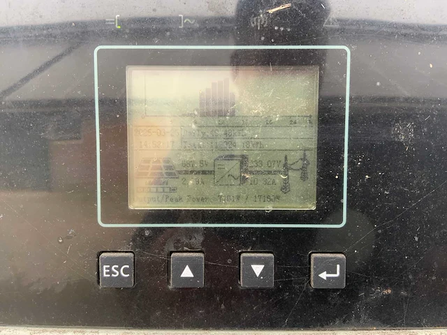Golfplaat dak geïsoleerd met 940 mono zonnepanelen 310wp en 6x huawei omvormer - afbeelding 25 van  34