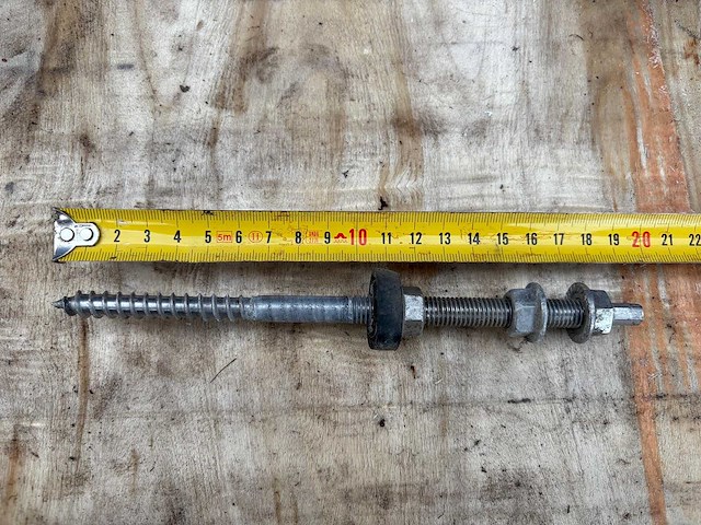 Golfplaten dak onderconstructie t.b.v. 100 zonnepanelen - afbeelding 4 van  7