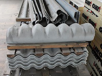 Golfplaten met zijstukken en nok-stukken. 26 platen met afmeting 100 x 300 cm. - afbeelding 3 van  3