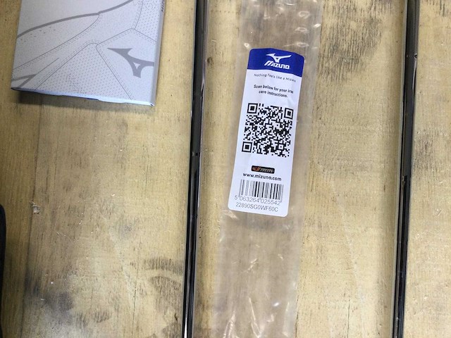 Golftas en 3 clubs en handschoenen - afbeelding 4 van  8